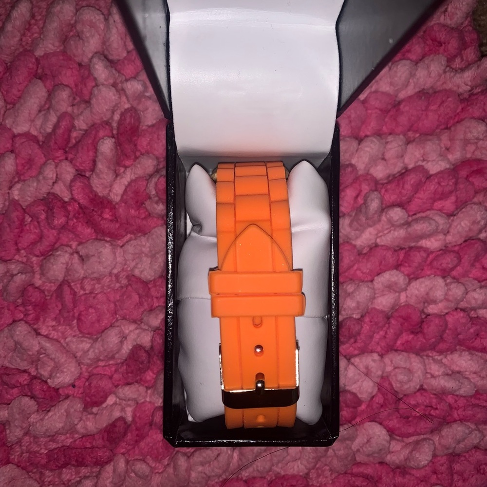 Watch - Cache - image 3